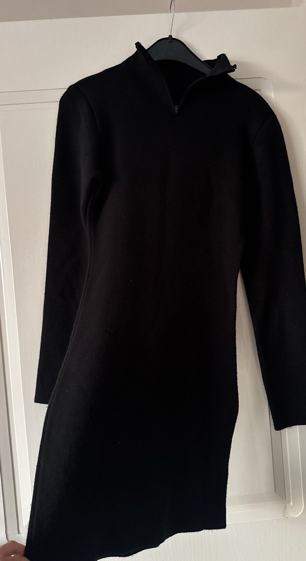Siyah Yüksek Yakalı Kadın Triko Elbise - Görsel 3