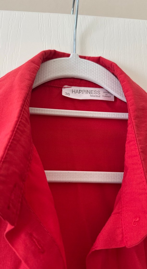 Kırmızı Keten Düğmeli Kadın Gömlek - Görsel 3