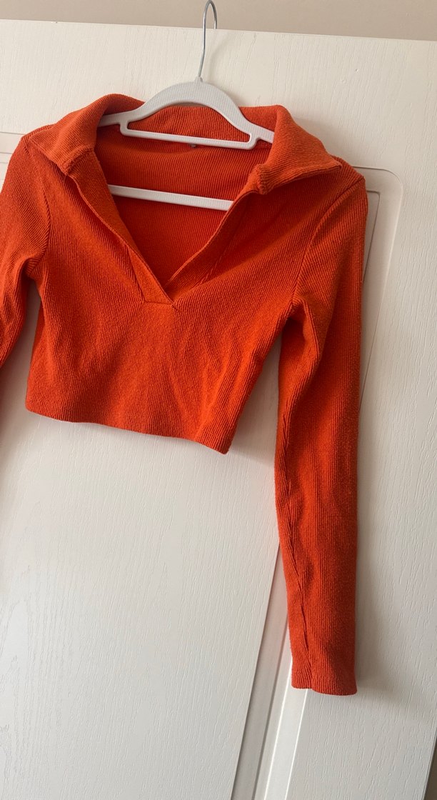 Turuncu V Yakalı İnce Triko Kazak - Görsel 2