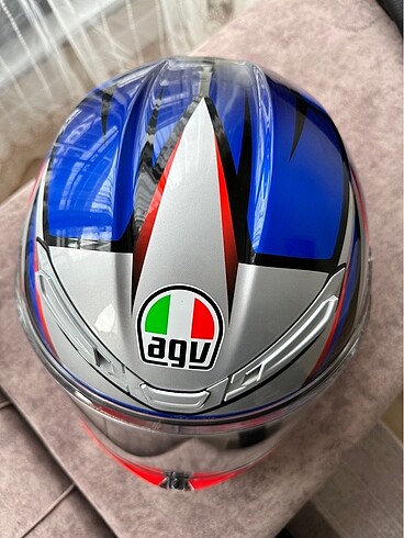 Agv k6s sıfır sayılır L beden - Görsel 2