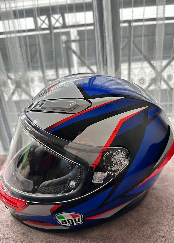 Agv k6s sıfır sayılır L beden - Görsel 3