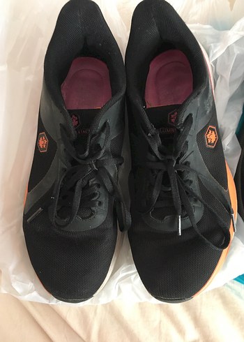 37 Beden 2 converse 2 spor ayakkabı 1 topuklu ayakkabı