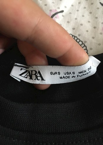 Zara Siyah Uzun Kollu Tişört