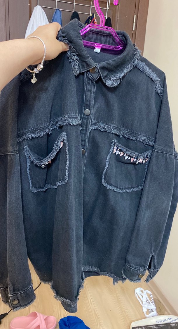 Nakışlı Düğmeli Kadın Kot Ceket - Görsel 3