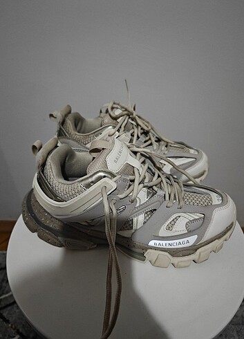 39 Beden Balenciaga