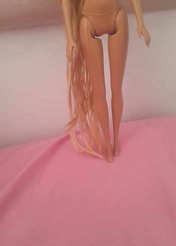 Barbie Bej Barbie Bebek Uzun Saçlı