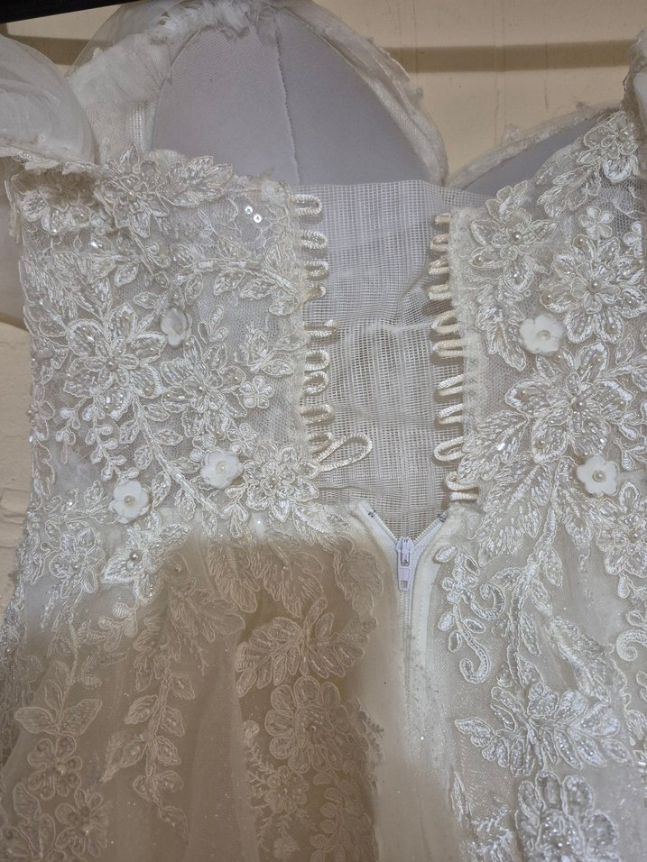 Modern Beyaz Gelinlik - Görsel 5