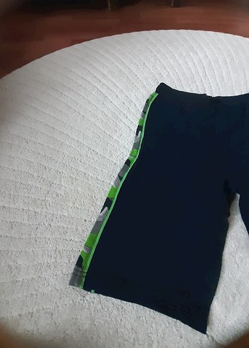 11-12 Yaş Beden Erkek Koyu Yeşil Rahat Kesim Şort