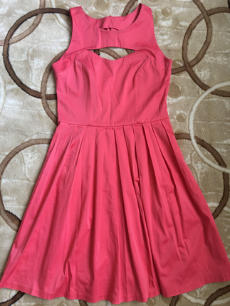 Vintage Love Canlı renkli sırt ve göğüs pencereli abiye elbise
