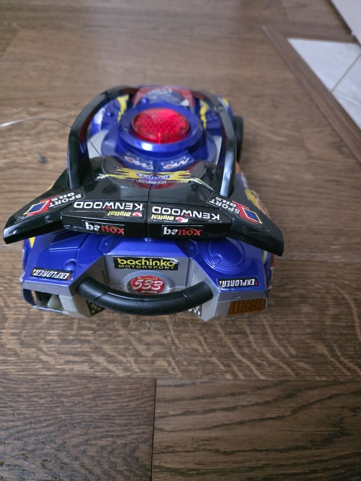 Mavi Renkli Oyuncak Araba - Görsel 2