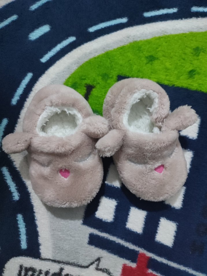 dört adet ev ayakkabısı - Görsel 2