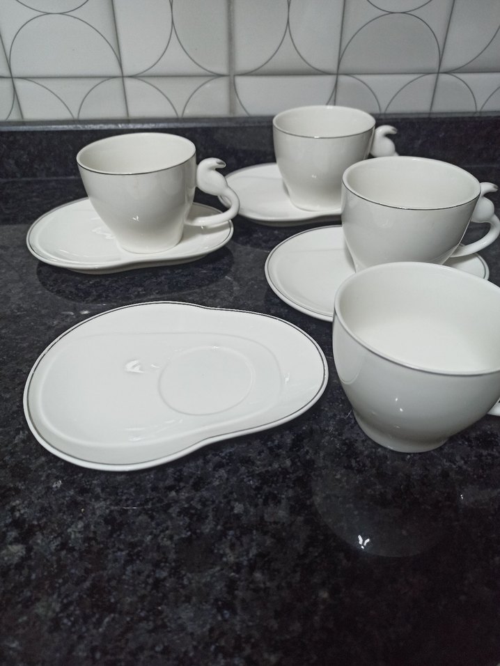 LİVİA ÇAY TAKIMI 4 KİŞİLİK 8 parça - Görsel 2