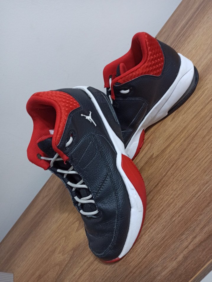 Nike Jordan Max Aura 3 Spor Ayakkabı 39 Numara - Görsel 2