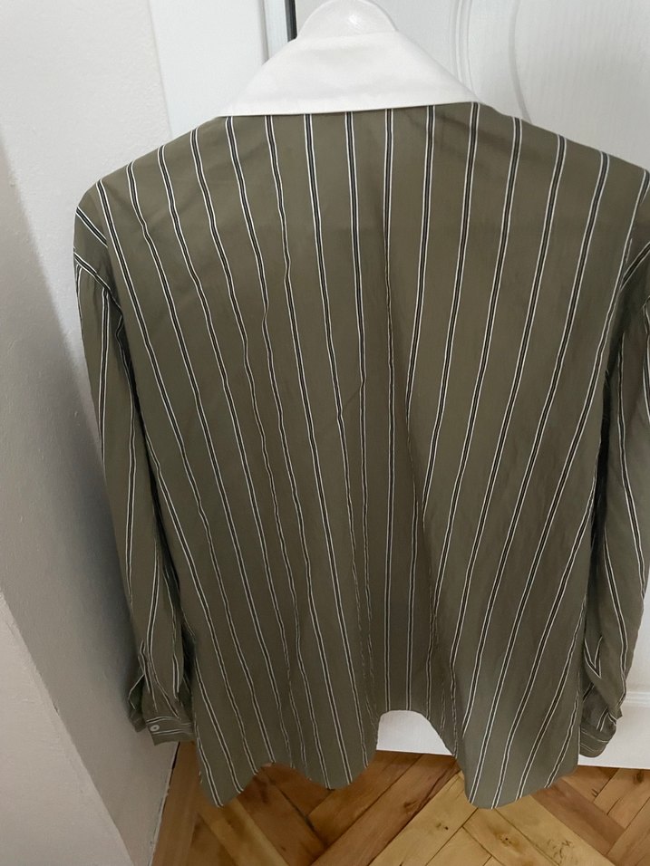 Massimo Dutti Düğmeli, Uzun Kollu, Regular Fit Kadın Gömlek - Görsel 3