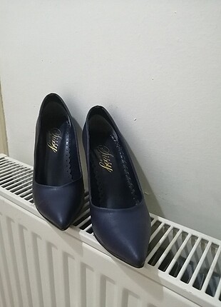 Diğer Stiletto 
