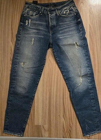 Jean ???????? 