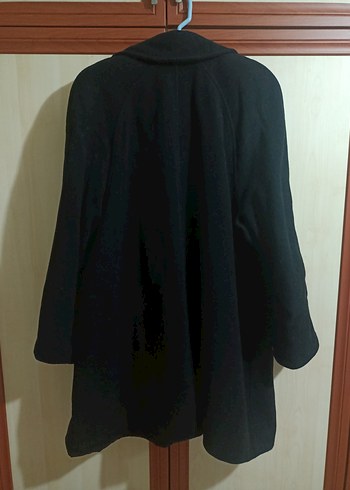 Siyah Düğmeli Kadın Kaban - Görsel 5