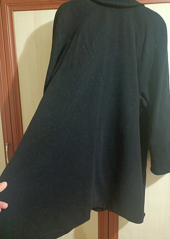 Siyah Düğmeli Kadın Kaban - Görsel 6