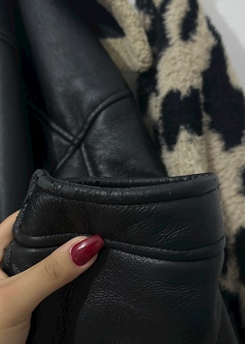 Siyah Mini Deri Ceket Kürklü Detaylı