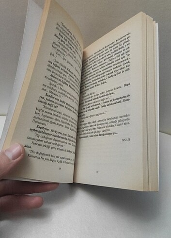 Beden Renk BİLGE KARASU TROYA'DA ÖLÜM VARDI