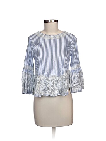 Zara Bluz %70 İndirimli.