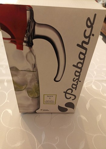 Paşabahçe Kırmızı Kapaklı Cam Sürahi - Görsel 2