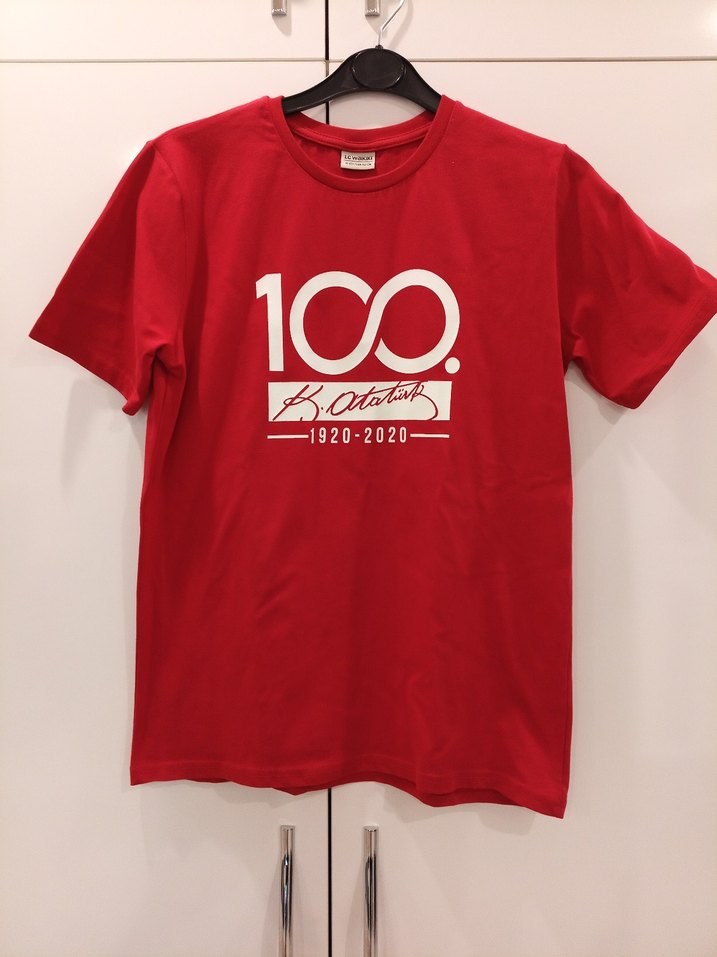 LCW Marka Kırmızı Baskılı Erkek Çocuk Tişört - Görsel 4