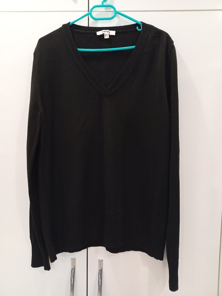 Siyah V Yaka Koton Marka Kadın Kazak - Görsel 4