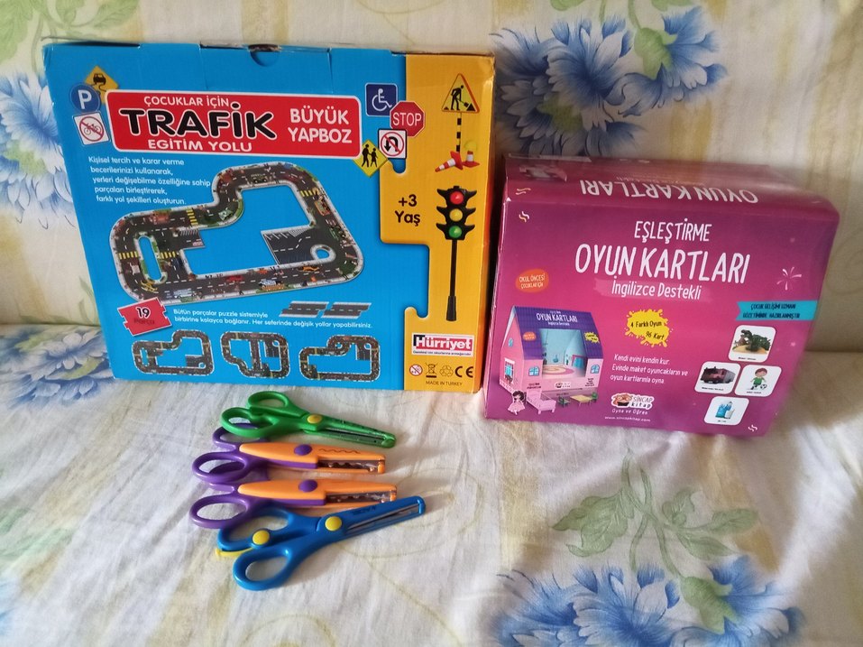 Büyük Yapboz ve Eşleştirme Oyun Kartları, Çocuk Makasları - Görsel 4