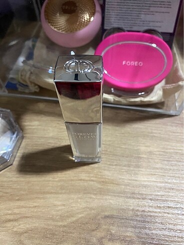 Dior Dior forever glow Pearly aydınlatıcı