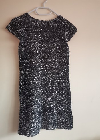 Siyah beyaz ve gri renklerden şantog şık bir kış elbisesi - Görsel 10