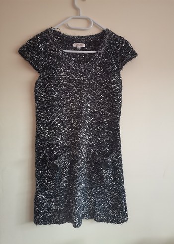 Siyah beyaz ve gri renklerden şantog şık bir kış elbisesi - Görsel 8