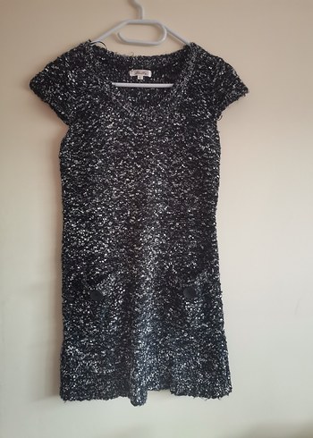 Siyah beyaz ve gri renklerden şantog şık bir kış elbisesi - Görsel 5