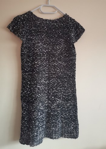 Siyah beyaz ve gri renklerden şantog şık bir kış elbisesi - Görsel 4