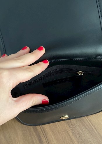 Siyah Tommy Hilfiger Deri Kadın Omuz Çantası - Görsel 5