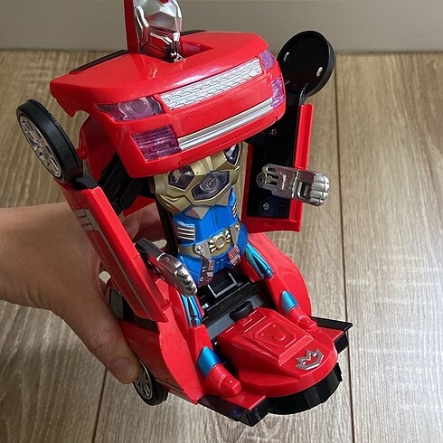 Işıklı sesli Robot araba