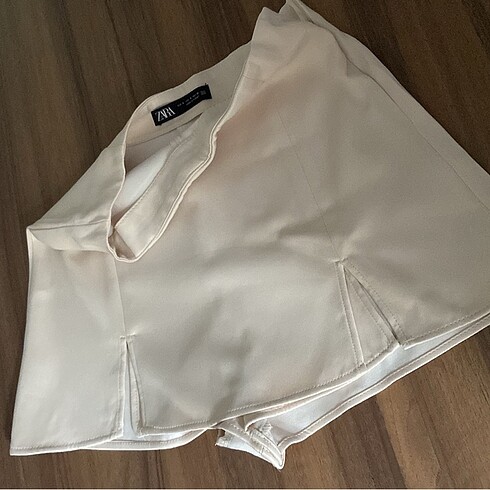 xs Beden Zara yırtmaçlı şort etek xs beden