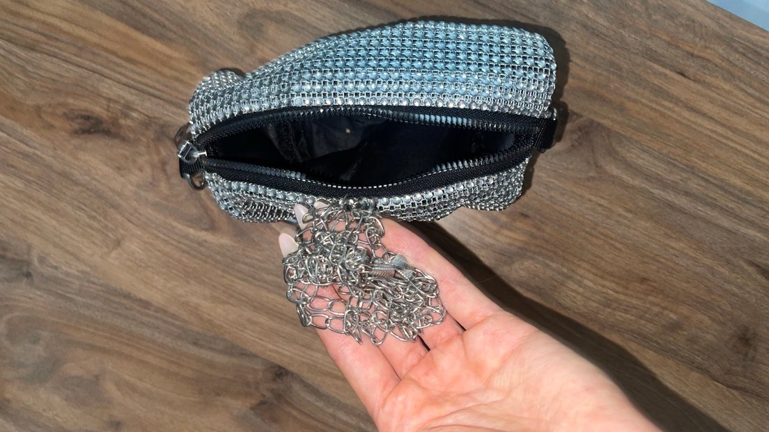 Gri Yılan Desenli Zincir Detaylı Kadın Çanta - Görsel 2