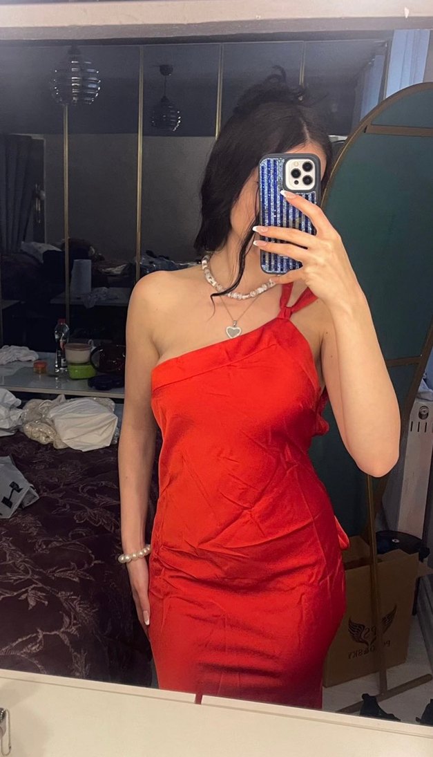 Parlak Kırmızı Drapeli Midi Elbise - Görsel 2