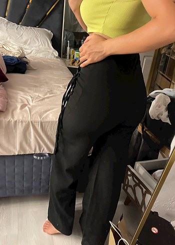 Kadın Siyah Kemerli Kumaş Pantolon - Görsel 4