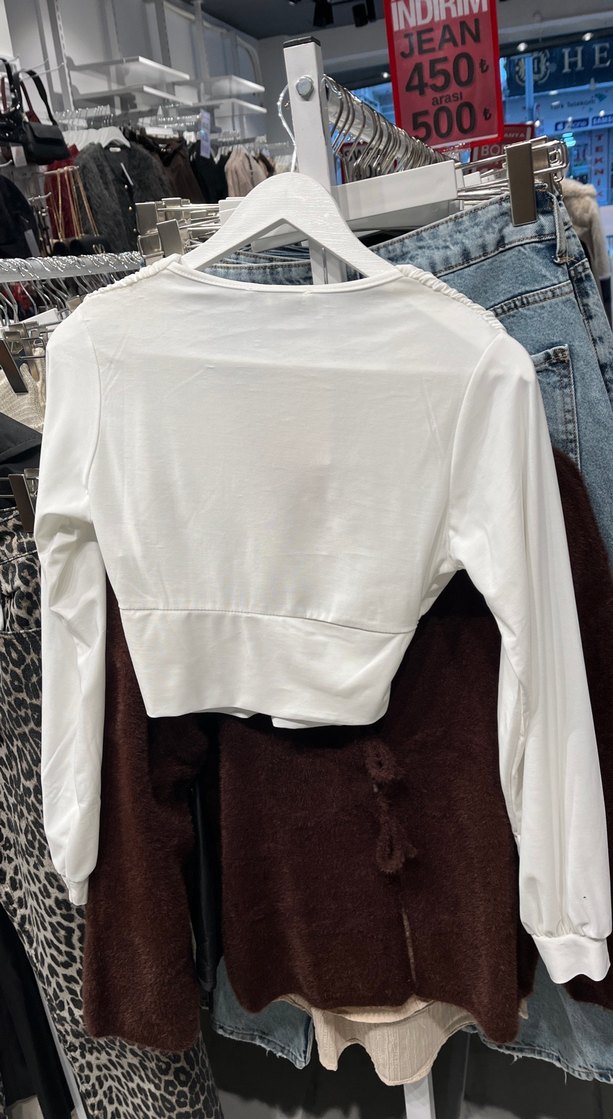 Beyaz V Yaka Salaş Uzun Kollu Bluz - Görsel 4