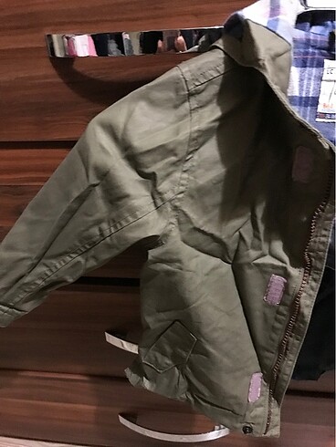 Lcw marka 24-36 beden baharlık mont - Görsel 3