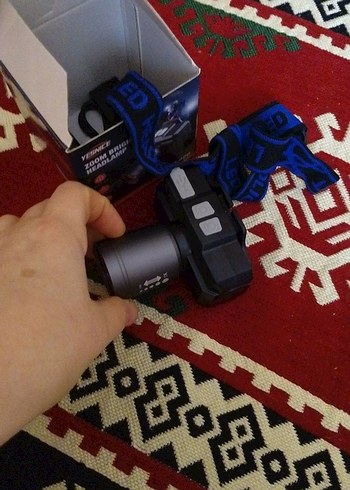 YES-620 Kırmızı Zoomlu Kafa Lambası - Görsel 3