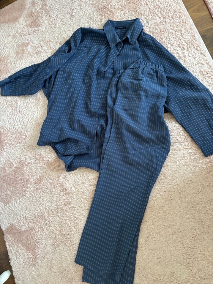 Düğmeli Lacivert Takım - Görsel 4