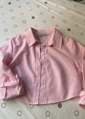 Düğmeli Pembe Çizgili Kadın Gömlek