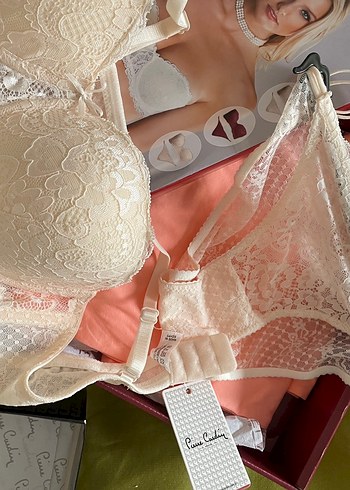 Beyaz Dantel Desenli Mini Bohem Sütyen - Görsel 3