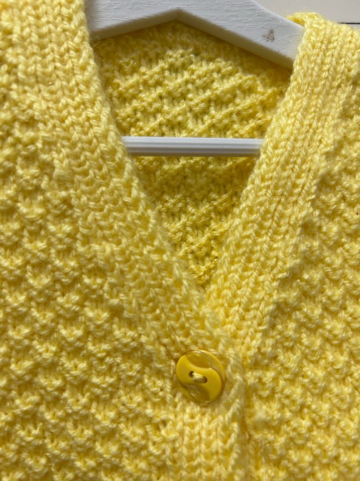Kız Çocuk Sarı V Yaka Örme Süveter - Görsel 3