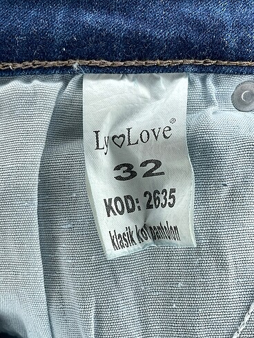 32 Beden mavi Renk Diğer Jean / Kot %70 İndirimli.