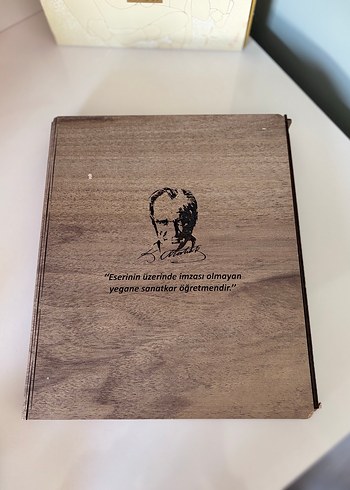 Atatürk Temalı Ahşap Kapaklı Hediye Kutusu - Görsel 2