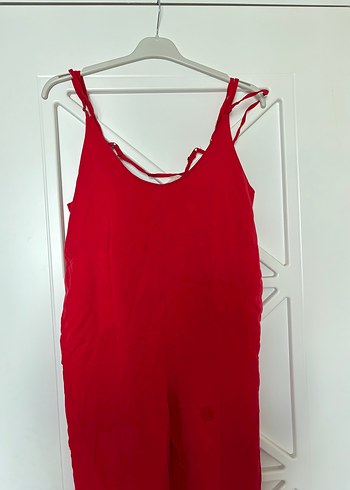 Kırmızı Saten Askılı  Tulum - Görsel 2